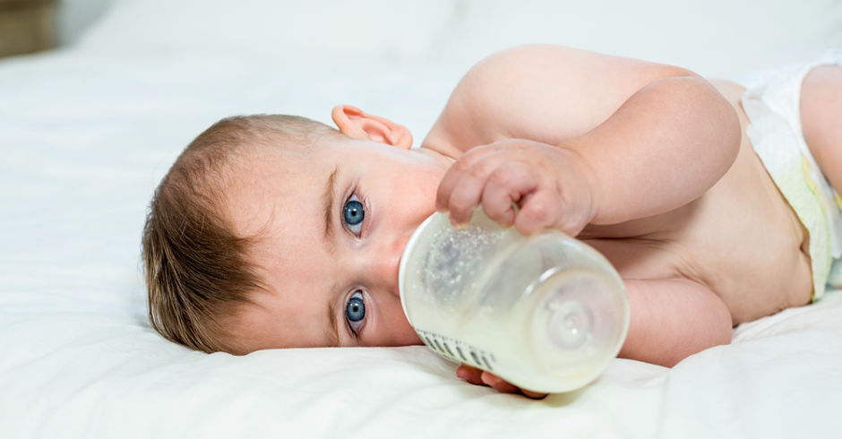 How to wean from breast to bottle